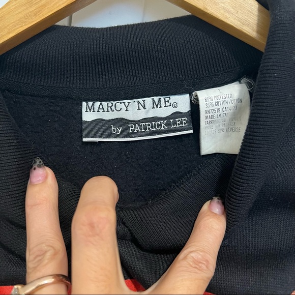 Cropped sweatshirt with metallic detail - Picture 4 of 6